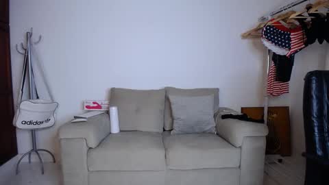 josezaens_ online show from October 20, 10:05 am