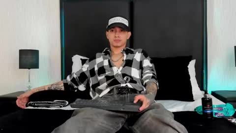 JoshBeech online show from February 10, 12:42 pm