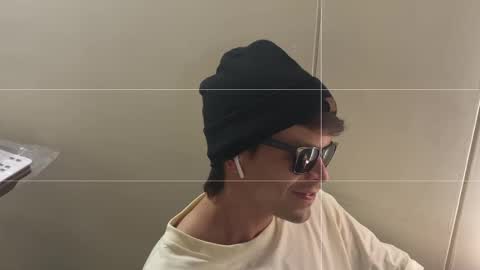 Nicolas online show from March 16, 4:11 pm