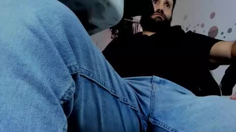 joshuaa11_ online show from April 7, 8:53 pm