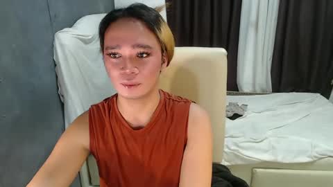 jovehxx online show from June 20, 10:40 am