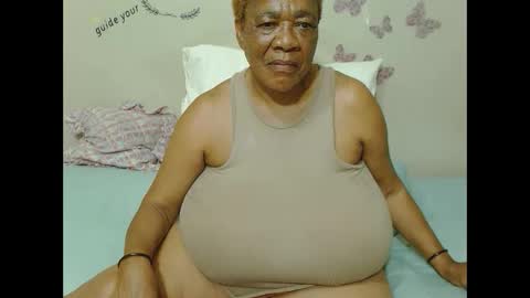 Snapshot of joycemando chatting on March 6, 8:59 pm DairyQueen online show from March 6, 8:59 pm