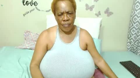 Snapshot of joycemando chatting on March 8, 6:37 pm DairyQueen online show from March 8, 6:37 pm