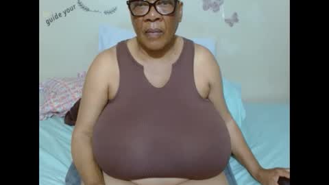 Snapshot of joycemando chatting on September 19, 7:36 pm DairyQueen online show from September 19, 7:36 pm