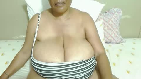 Snapshot of joycemando chatting on February 1, 8:07 pm DairyQueen online show from February 1, 8:07 pm