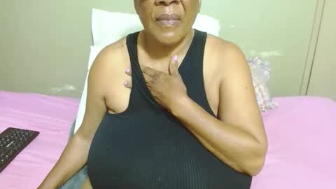 Snapshot of joycemando chatting on February 17, 3:58 am DairyQueen online show from February 17, 3:58 am