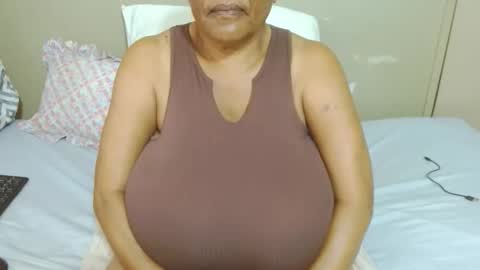 Snapshot of joycemando chatting on February 22, 7:19 am DairyQueen online show from February 22, 7:19 am