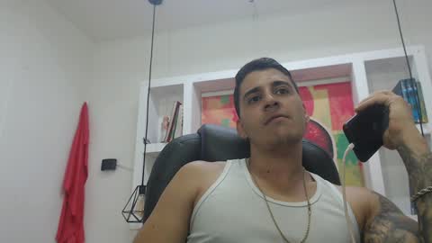 Snapshot of joyzfedward chatting on January 29, 1:17 pm eduardo online show from January 29, 1:17 pm