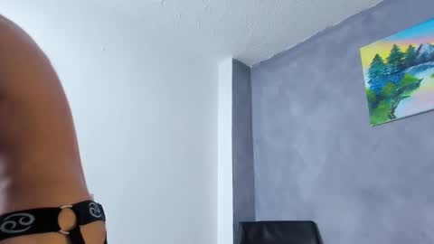 Juan Esteban online show from January 18, 4:05 am