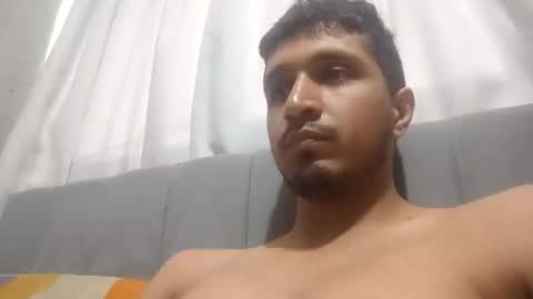 Snapshot of juanc23_371 chatting on June 4, 8:15 pm juanc23_371 online show from June 4, 8:15 pm