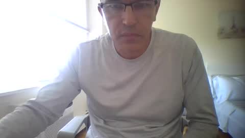 juanearth1 online show from July 3, 9:10 pm