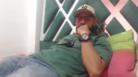 juanfe_style online show from September 20, 8:32 pm