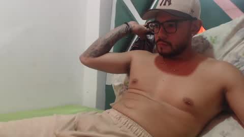 juanfe_style online show from November 10, 2:16 pm