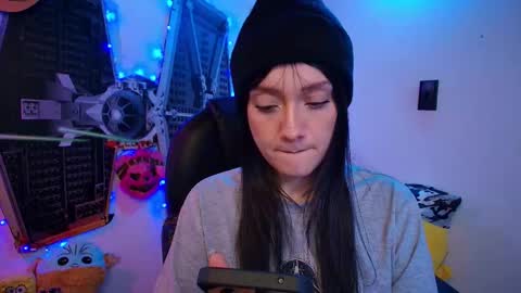 Juanita online show from February 11, 7:59 pm