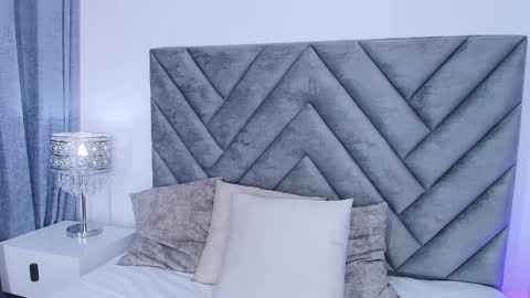 Snapshot of juanita_owens chatting on March 4, 9:54 pm juanita_owens online show from March 4, 9:54 pm