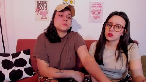 Snapshot of juanitaaa_ chatting on April 13, 7:36 am juanitaaa_ online show from April 13, 7:36 am