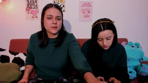 Snapshot of juanitaaa_ chatting on May 19, 1:56 am juanitaaa_ online show from May 19, 1:56 am