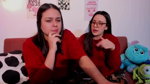 Snapshot of juanitaaa_ chatting on May 22, 7:37 am juanitaaa_ online show from May 22, 7:37 am