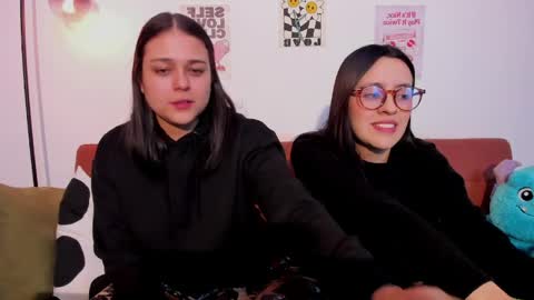 Snapshot of juanitaaa_ chatting on June 1, 4:25 am juanitaaa_ online show from June 1, 4:25 am