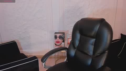 Snapshot of juanitaclay chatting on April 25, 7:33 pm Juanita Clay online show from April 25, 7:33 pm