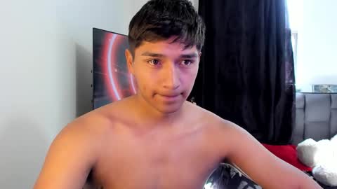 Snapshot of juanjo_ferrari chatting on March 15, 7:09 pm juanjo ferrari online show from March 15, 7:09 pm