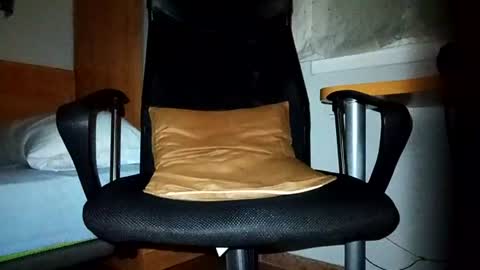 Snapshot of juanrashy chatting on June 20, 2:36 am Juanra online show from June 20, 2:36 am