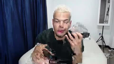 Miguel online show from November 2, 12:13 am