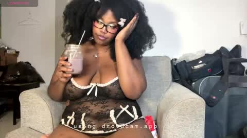 juicy_janet online show from May 2, 8:14 pm