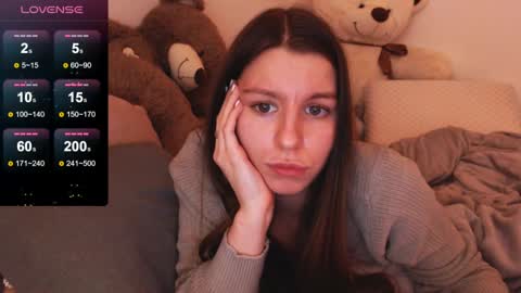 laura online show from December 20, 8:34 pm