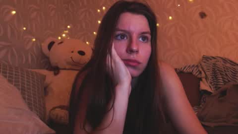 laura online show from September 24, 2:42 pm