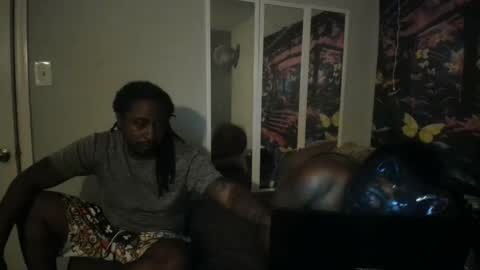 Snapshot of juicyanddaddy chatting on June 1, 2:46 am Ask online show from June 1, 2:46 am