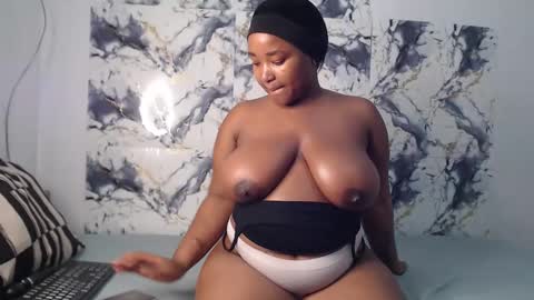 juicyjasminx online show from May 20, 7:42 pm