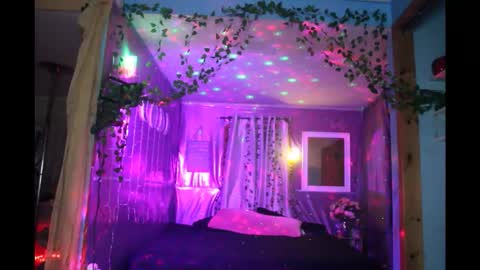 juicyjayxxx69 online show from February 7, 4:49 am