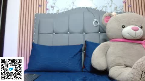 Snapshot of juleslombana chatting on May 5, 2:36 pm juleslombana online show from May 5, 2:36 pm
