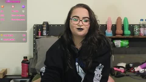 Julesss online show from March 29, 8:03 am