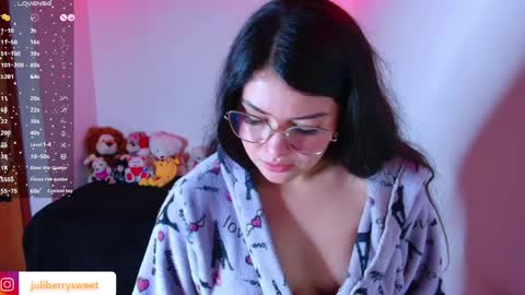 Juliana online show from March 30, 2:34 am