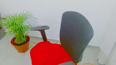  Juliana Torres  online show from December 17, 9:37 am