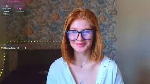 Snapshot of juli_ginger chatting on July 12, 9:55 am Julia online show from July 12, 9:55 am