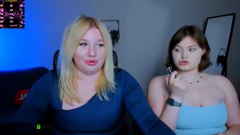 juli kisss online show from September 17, 7:37 pm