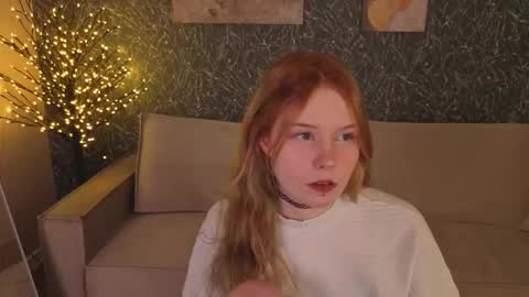 Snapshot of julia_anis chatting on February 10, 1:43 am Julia online show from February 10, 1:43 am