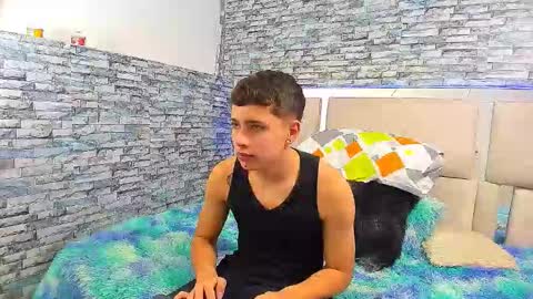 julian online show from October 13, 3:23 pm