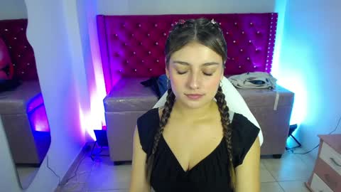 juliana_diamond_ online show from April 10, 3:12 am