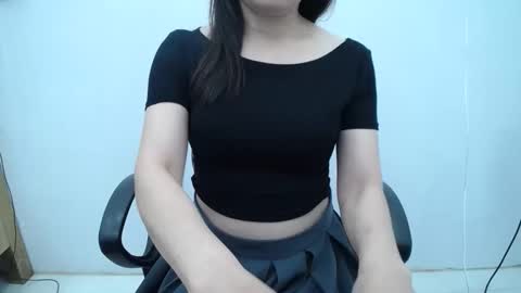 julie9x online show from April 15, 8:53 pm