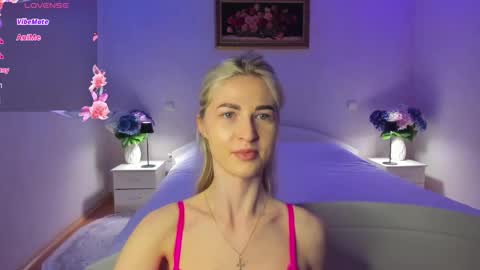 julieblazex online show from May 28, 8:50 pm
