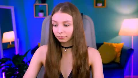 juliedaniel online show from March 19, 4:38 am