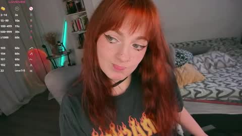 Snapshot of juliet_schoolgirl chatting on April 29, 8:59 pm Juliet online show from April 29, 8:59 pm