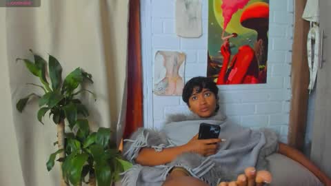 Juli online show from January 15, 9:40 pm