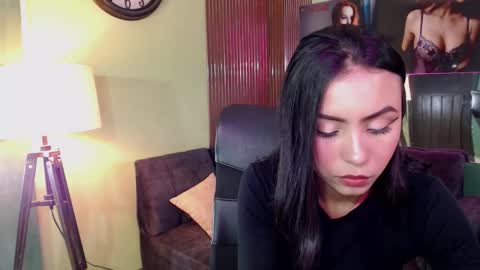 julieta_fn online show from March 21, 3:26 pm