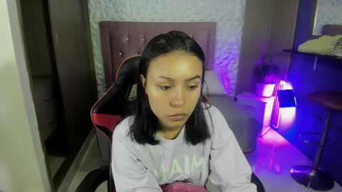 Snapshot of julieta_fn chatting on July 16, 12:55 pm julieta_fn online show from July 16, 12:55 pm