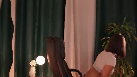 julieta_valencia online show from July 25, 1:58 am